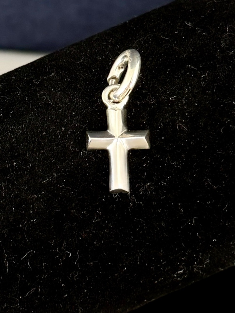 TIFFANY & CO. Paloma Picasso Tenderness Heart Cross Charm w/ Spring Ring; COA